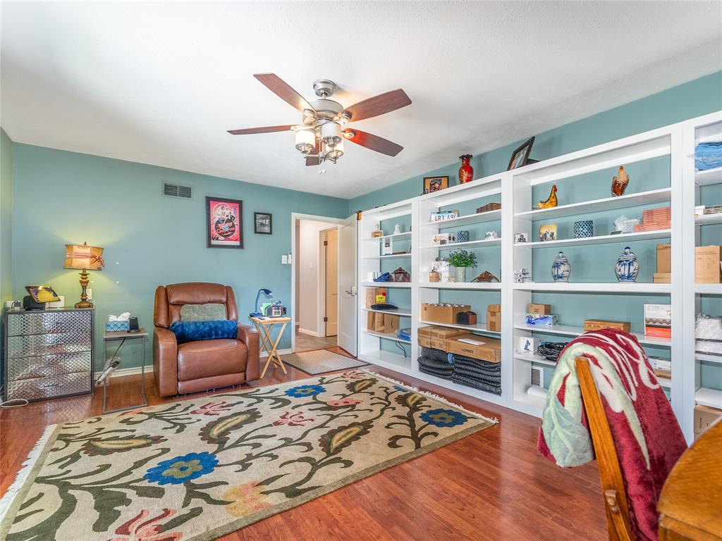 Schreiber Manor 06 Inst - Residential