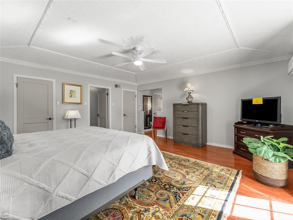 Schreiber Manor 06 Inst - Residential