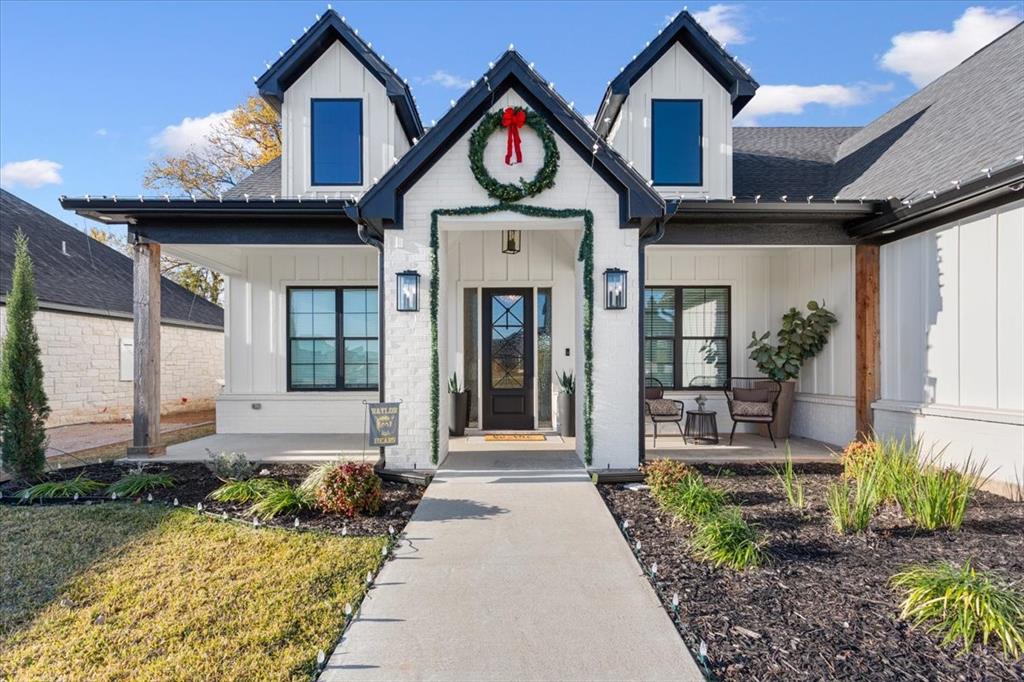 10229 Creekside Lane