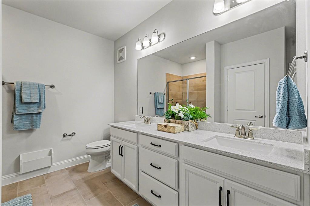 Gatherings at Mercer Crossing Condo B - Residential