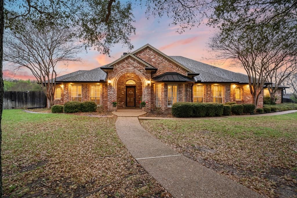 Photo of 517 Chado Lane, Robinson, TX 76706 (MLS # 21204615)