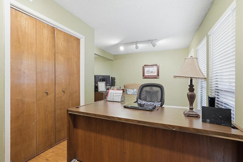 Lake Country Estates - Residential