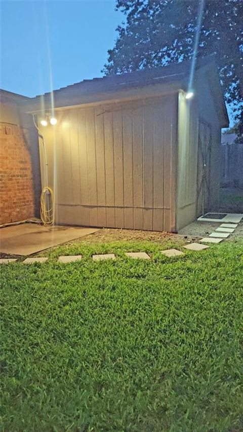 Tiny photo for 8709 Granite Court, Fort Worth, TX 76179 (MLS # 21201187)