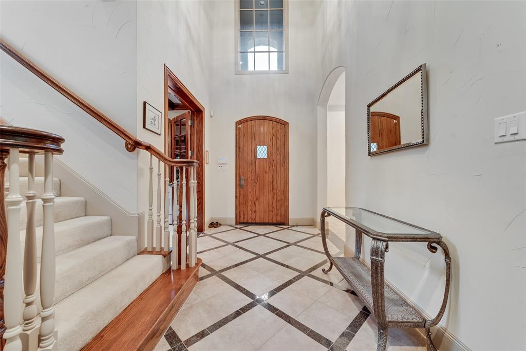 1420 Kensington Court