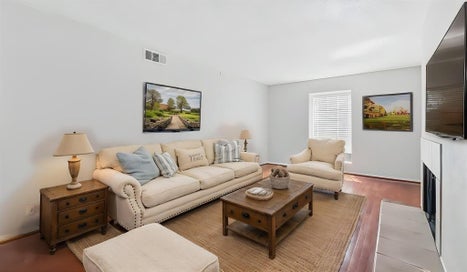 5232 Fleetwood Oaks Avenue 216 Dallas TX 75235