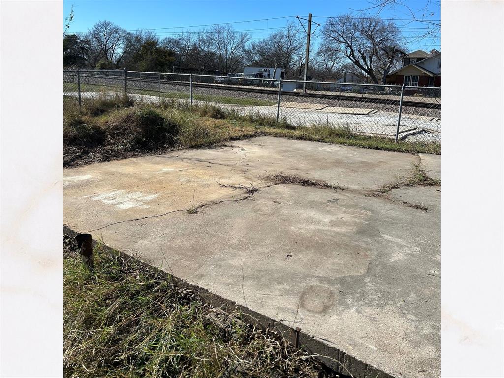 Oak Cliff - Residential