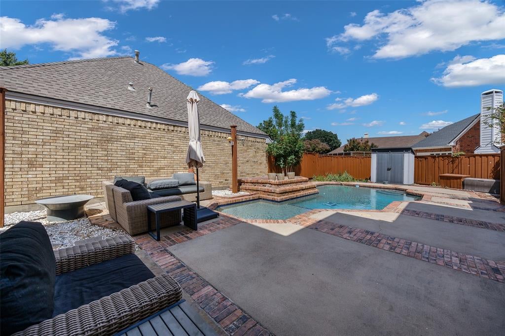 1812 Seminary Drive