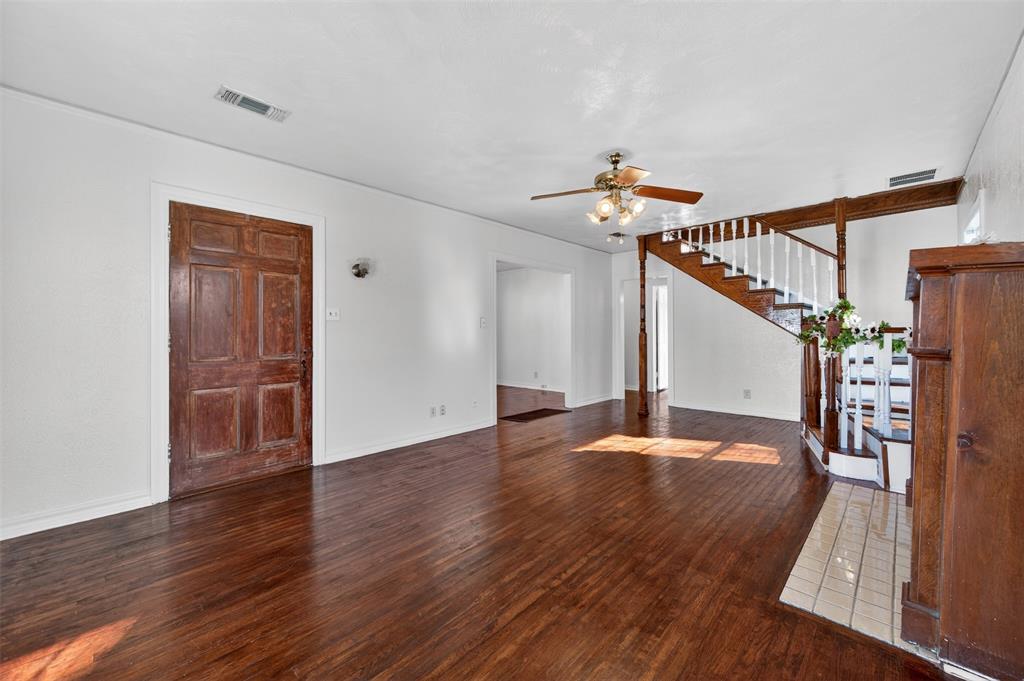 2904 Marigold Avenue