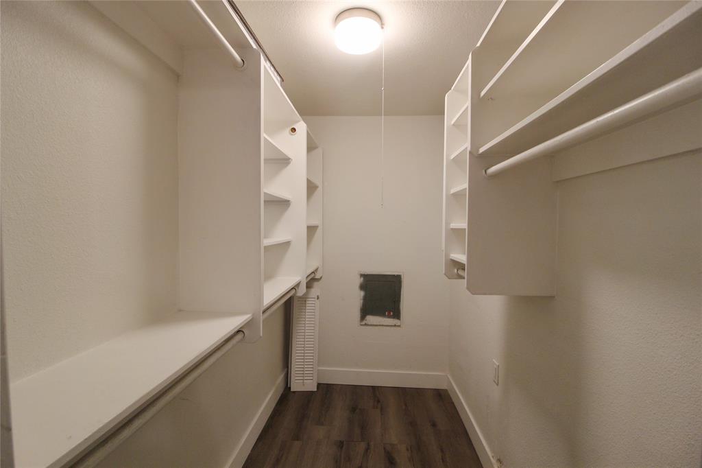 Royal Oaks Condos Bldg A - Residential