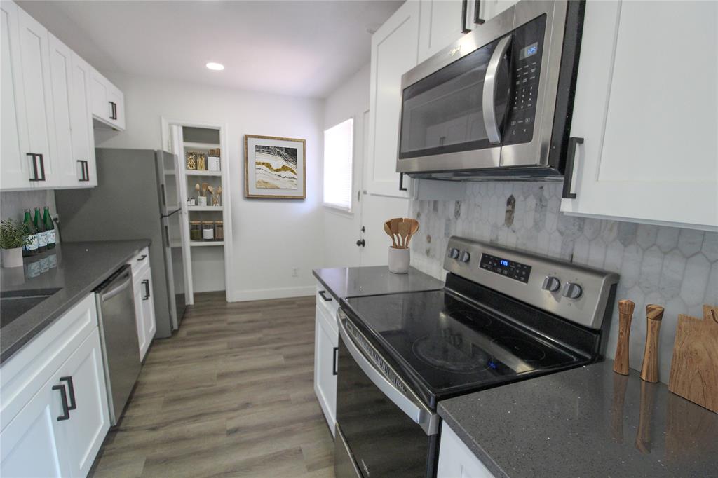 Royal Oaks Condos Bldg A - Residential