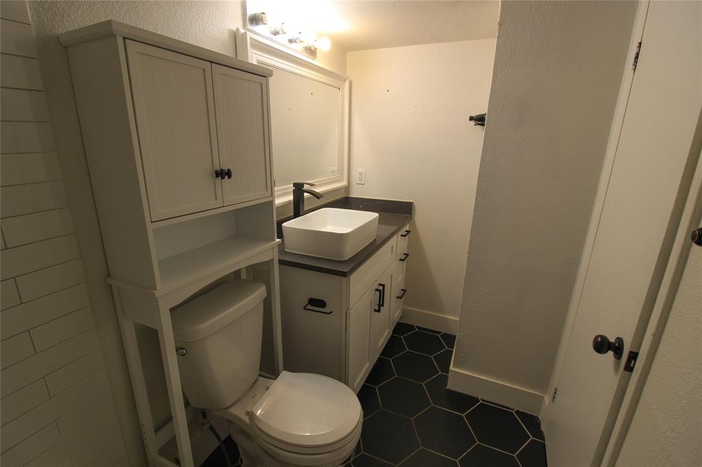 Royal Oaks Condos Bldg A - Residential