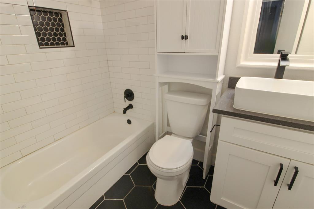 Royal Oaks Condos Bldg A - Residential