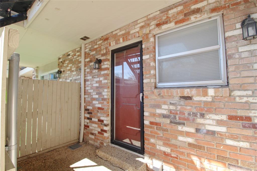 Royal Oaks Condos Bldg A - Residential