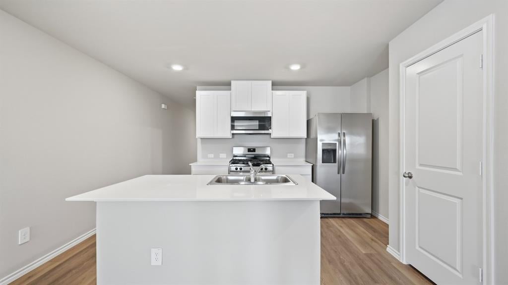 1404 DENIM Street