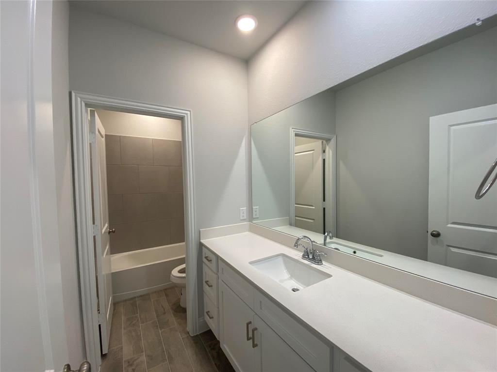 Anacapri Phase 1a - Residential Lease