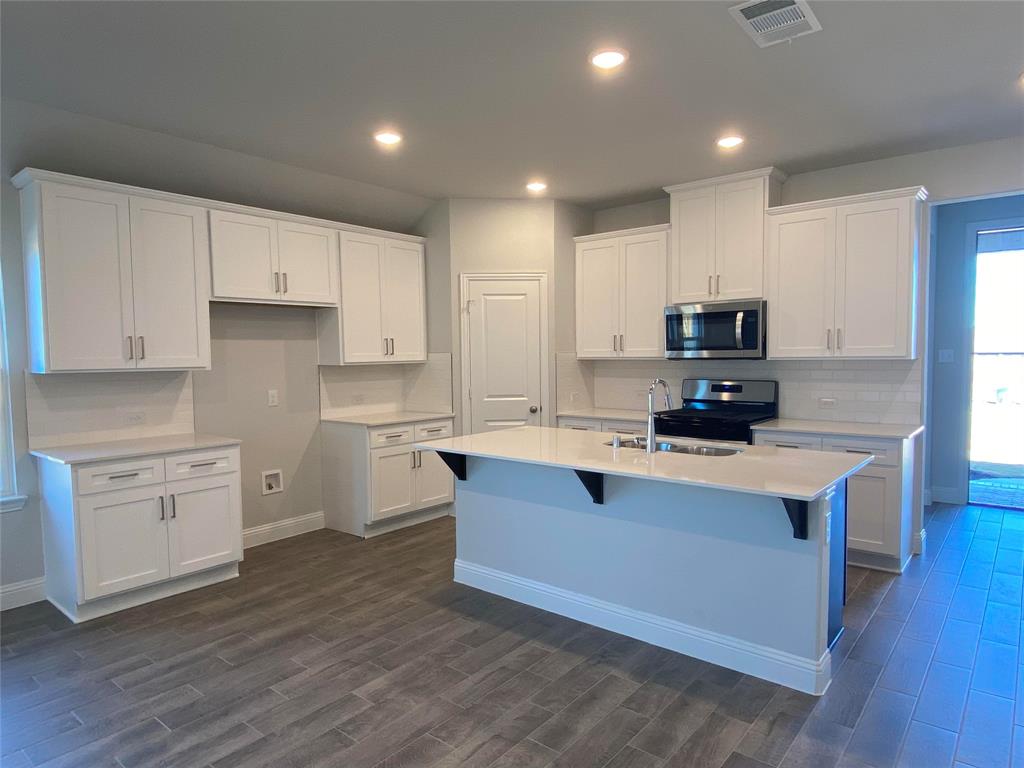 Anacapri Phase 1a - Residential Lease