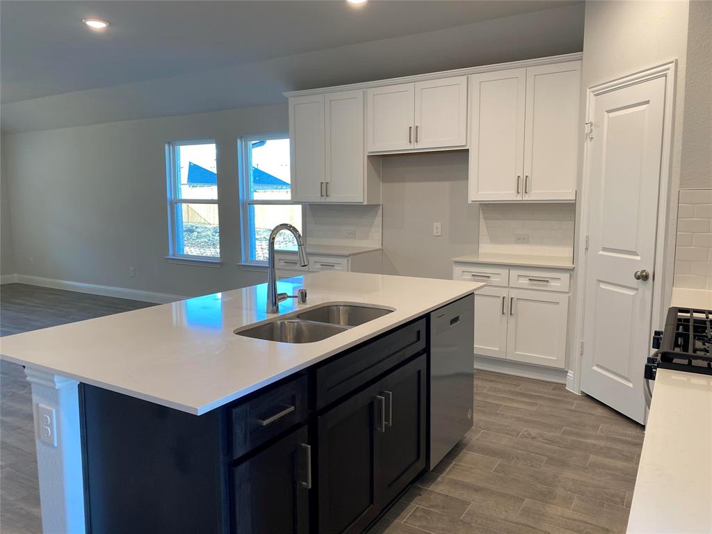 Anacapri Phase 1a - Residential Lease