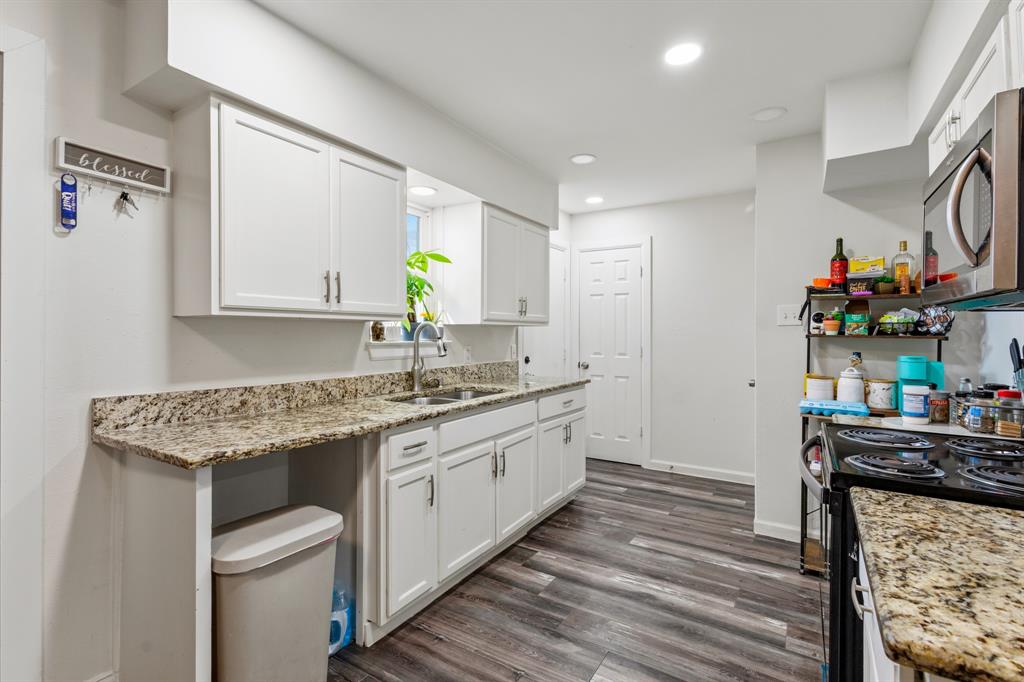 1716 Caravan Trail