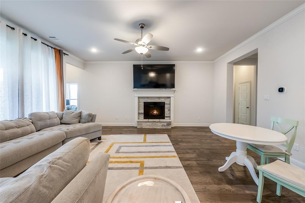425 Brushwood Lane