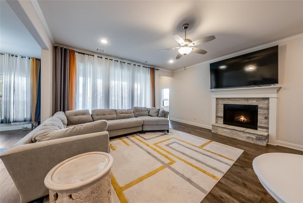 425 Brushwood Lane