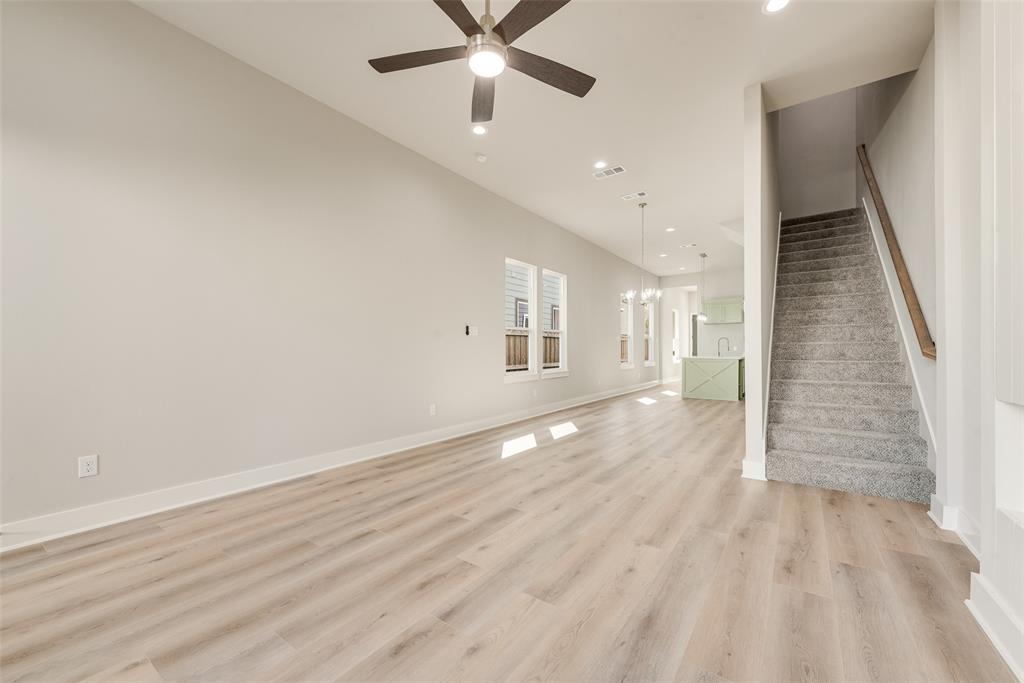 Lincoln Manor 02 - Residential