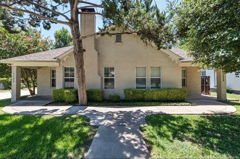 4001 El Campo Avenue 4001, 4003, 2410 Fort Worth TX 76107
