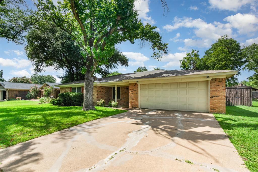 8613 Crestview Drive