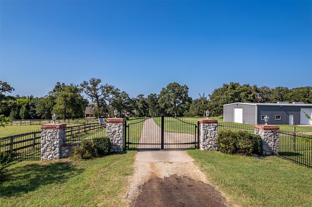 535 Riata Road