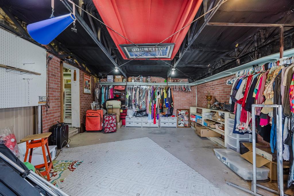 THOMAS JACKSON - Residential