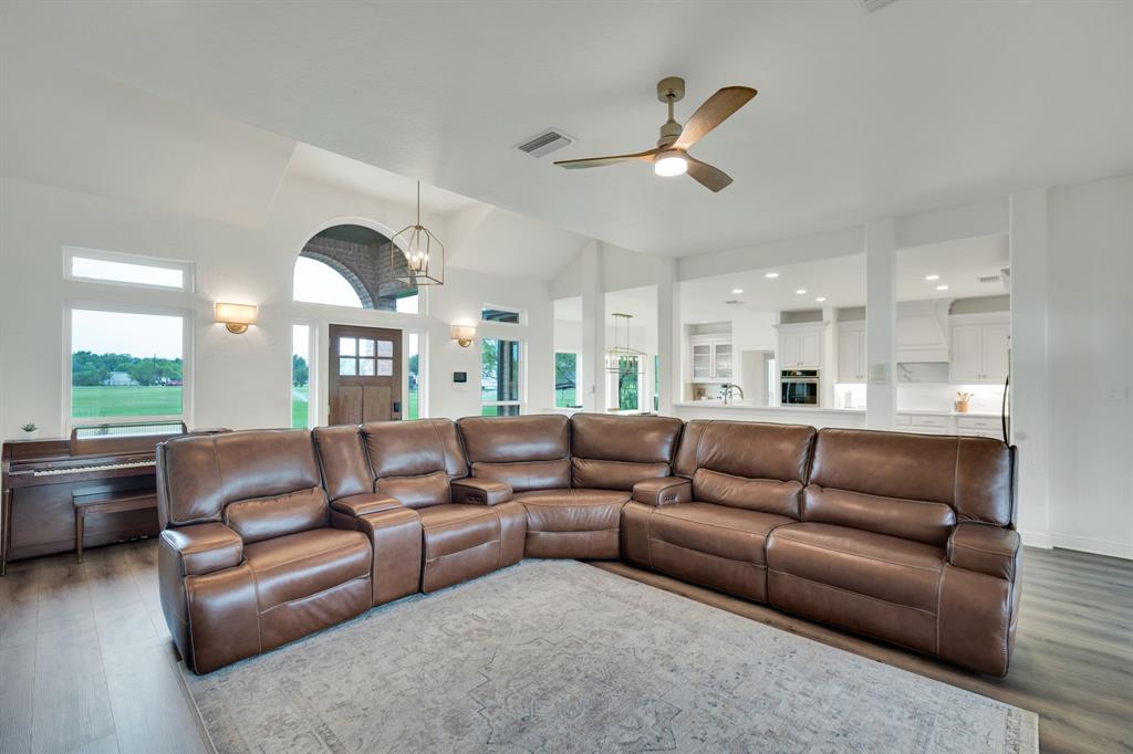 6624 Shadow Valley Drive