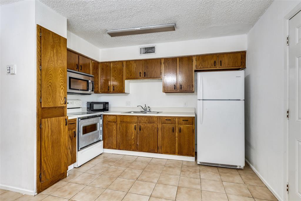 Lake Crest Park Add - Residential