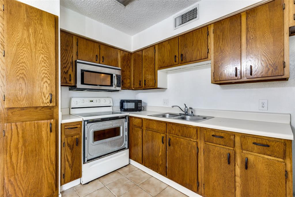 Lake Crest Park Add - Residential