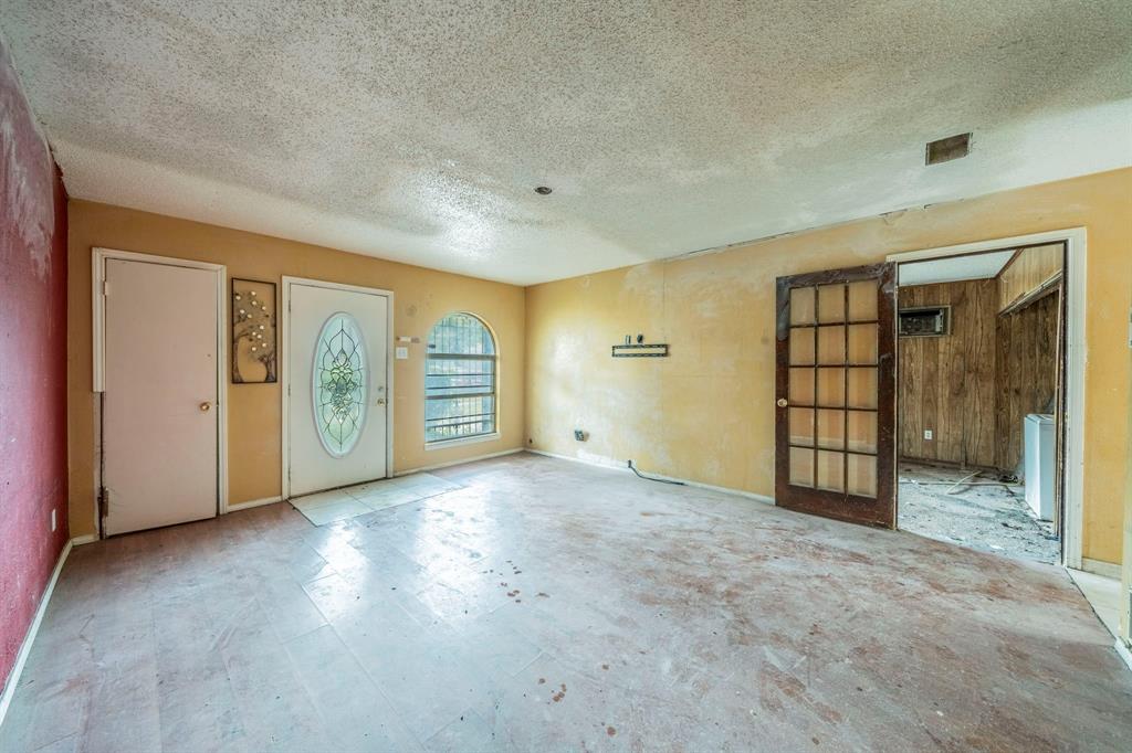 1715 Trade Winds Drive