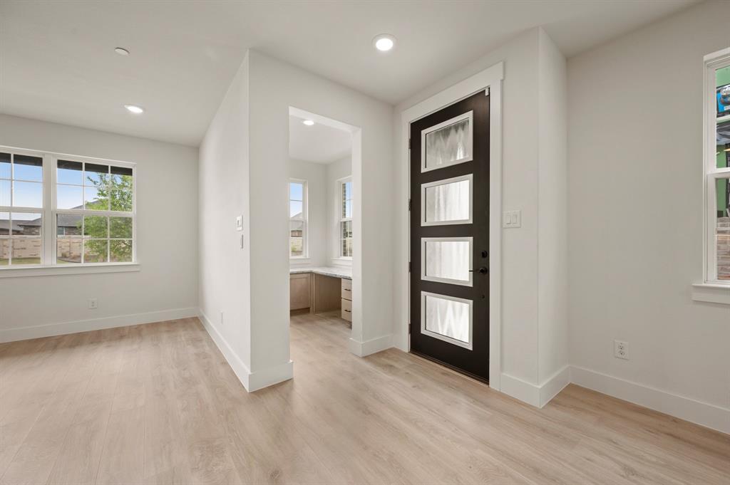 2512 Red Tailed Hawk Lane