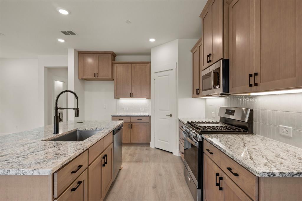 Trinity Falls - Residential