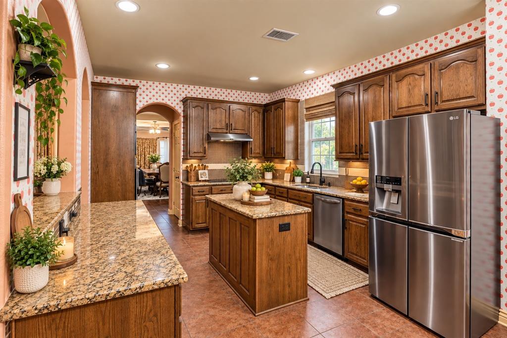 7208 Roble