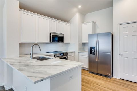 Tiny photo for 533 Lowery Oaks Trail, Fort Worth, TX 76120 (MLS # 21190651)