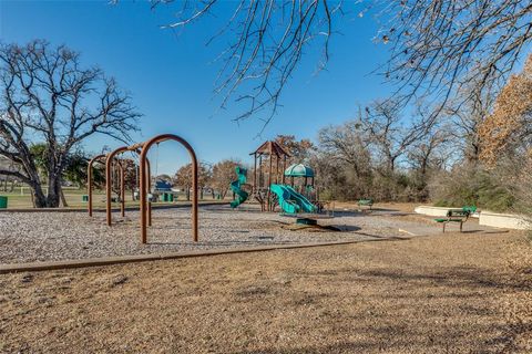 Tiny photo for 533 Lowery Oaks Trail, Fort Worth, TX 76120 (MLS # 21190651)