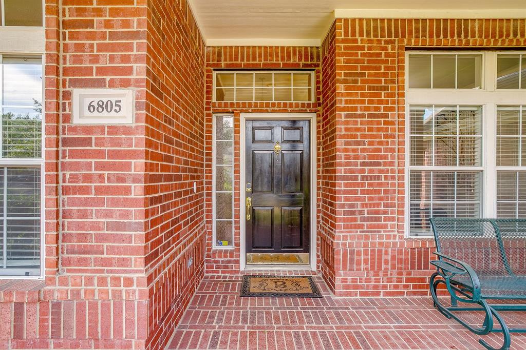 6805 Windwood Trail