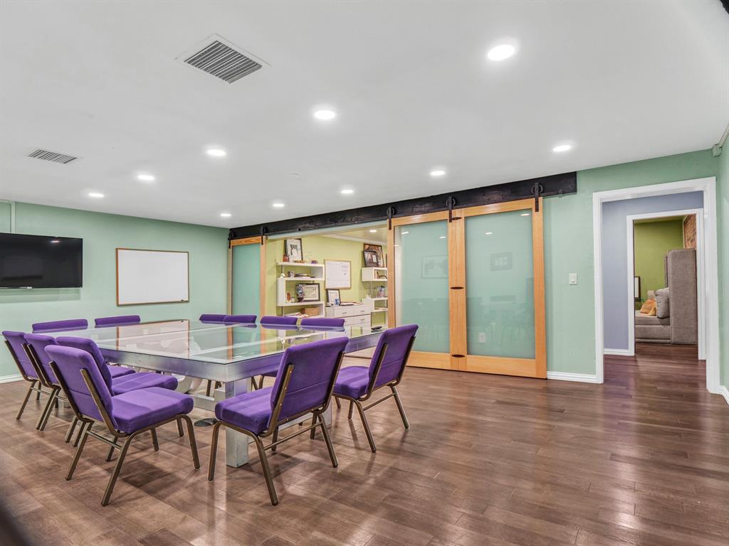 Pipeline Road Ch Of Christ Adn - Commercial Sale