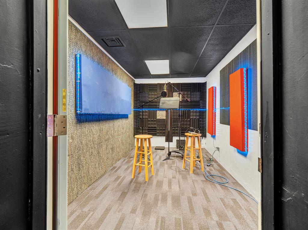 Pipeline Road Ch Of Christ Adn - Commercial Sale