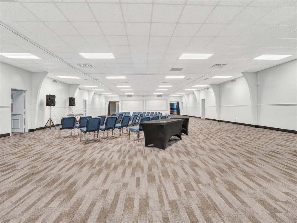 Pipeline Road Ch Of Christ Adn - Commercial Sale