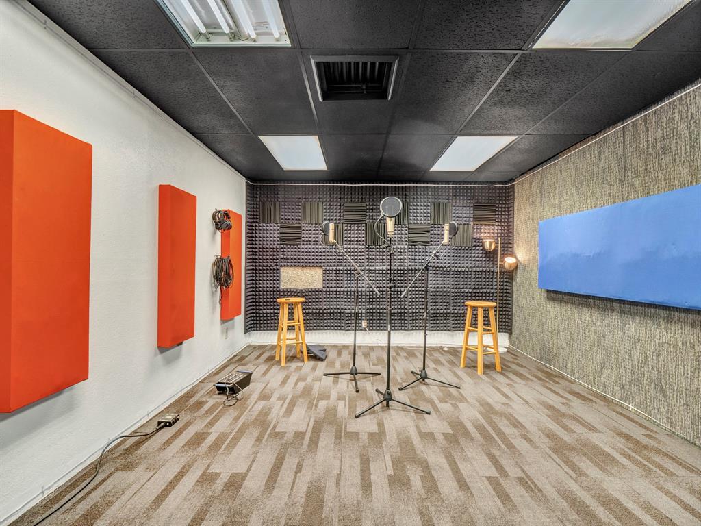 Pipeline Road Ch Of Christ Adn - Commercial Sale