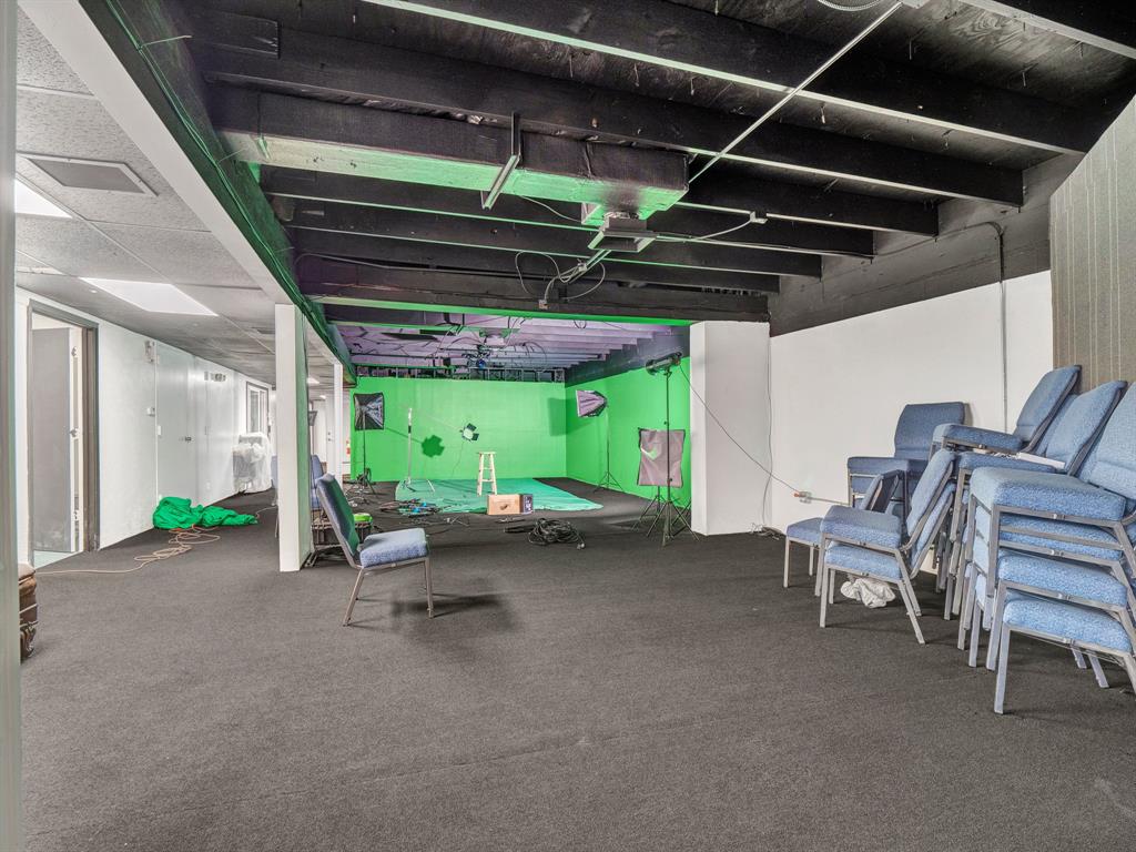 Pipeline Road Ch Of Christ Adn - Commercial Sale