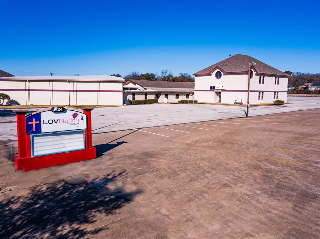 Pipeline Road Ch Of Christ Adn - Commercial Sale