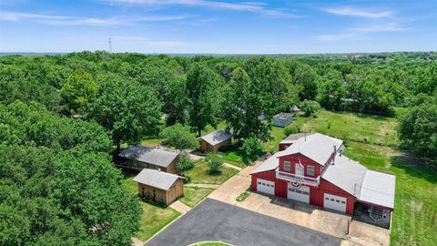 A home in Pottsboro