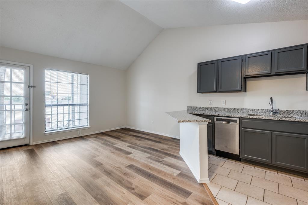 6108 Abrams Road 424