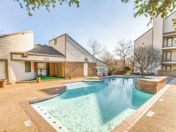 6108 Abrams Road 424