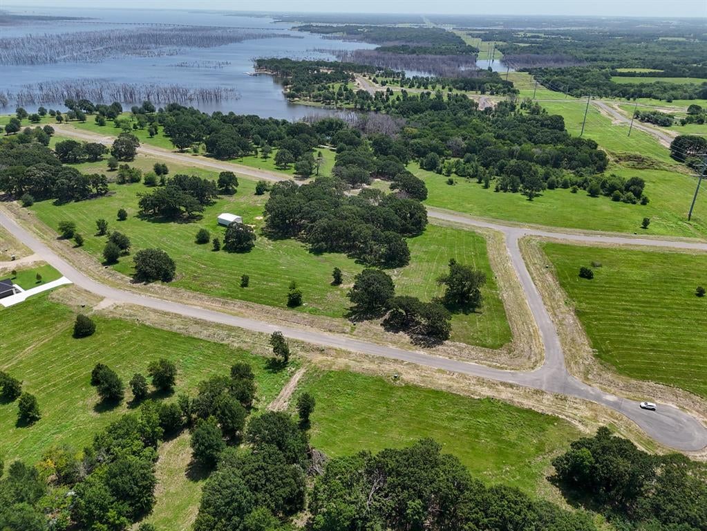 280 Shoreline Drive