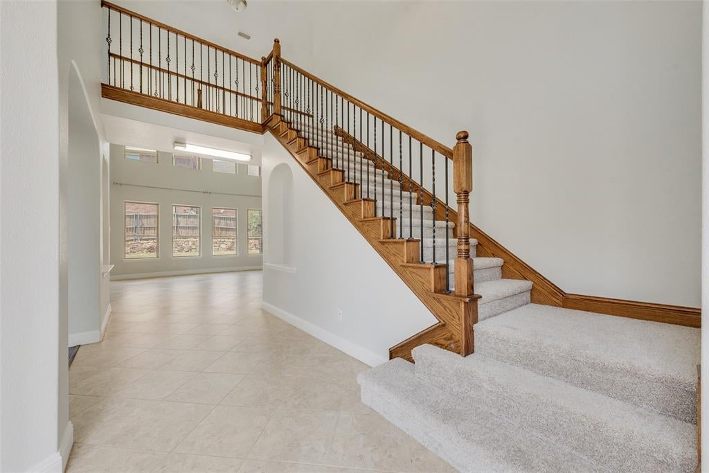 419 Aylesbury Drive